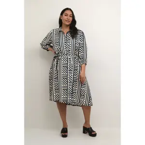 Women's printed dress KAFFE Curve Fia Shantoon image-1