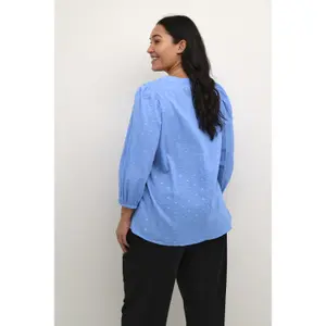 Blusa feminina KAFFE Curve Jolana image-4