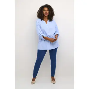 Blusa feminina KAFFE Curve Mille image-1