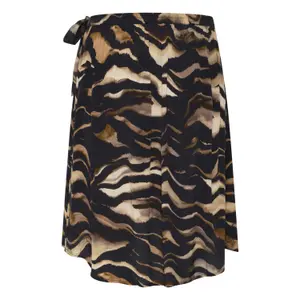 Women's skirt KAFFE Curve Lana image-4