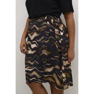 Women's skirt KAFFE Curve Lana image-3