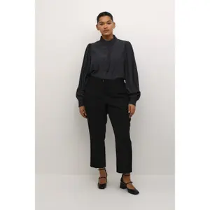 Blusa feminina KAFFE Curve Dorina image-2