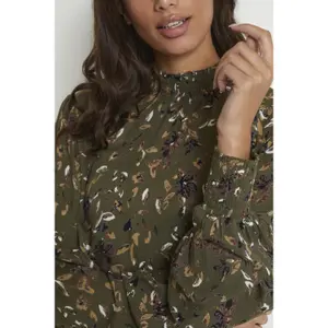 Blusa feminina KAFFE Fay Amber image-5