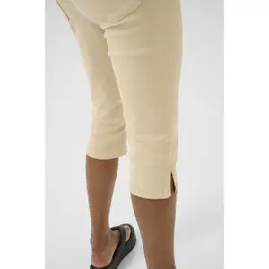 Damskie jeansy slim KAFFE Zelina Capri image-4
