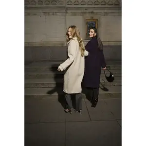 Abrigo de mujer KAFFE Annelise image-6