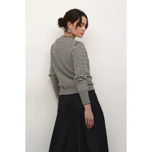 Sweter damski KAFFE Nala image-4