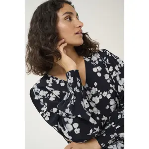 Blusa de mujer KAFFE Alice image-5