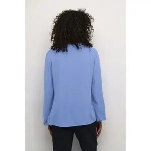 Blusa feminina KAFFE Mathilde image-5