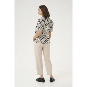 Blusa feminina KAFFE Manilla image-2