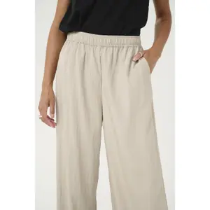 Byxor för kvinnor KAFFE Trinity image-3