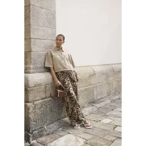 Damskie spodnie z szerokimi nogawkami KAFFE Thora image-5