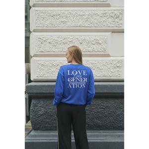 10510216-193952-felpa-da-donna-kaffe-berta-navigare-sul-web