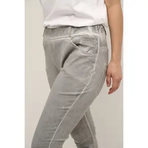 Byxor för kvinnor KAFFE Karen image-5