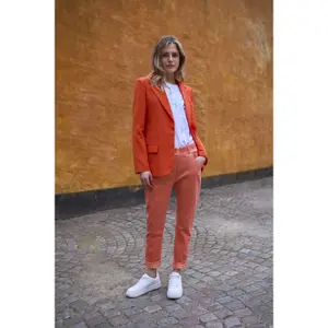 Byxor för kvinnor KAFFE Karen image-5