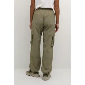 Cargohose Frau KAFFE Marie image-4