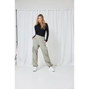 Cargohose Frau KAFFE Marie image-2