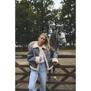 Chaqueta KAFFE Shirley image-2