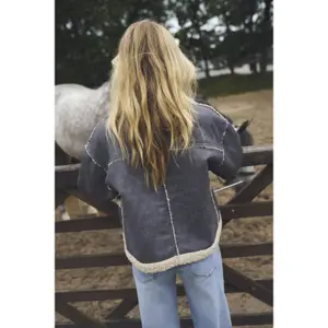 Chaqueta KAFFE Shirley image-5