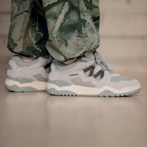 product/k/a/karhu-f850006-gris-7.jpg