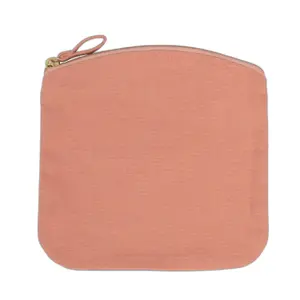 Zippered pocket Kariban image-1