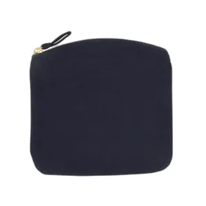 Zippered pocket Kariban image-1