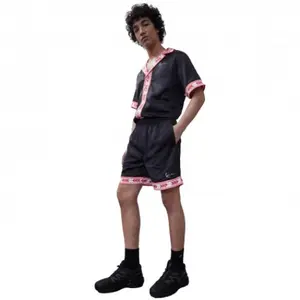 Curta Karl Kani Small Signature Resort image-1