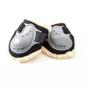 Protectores de boletos traseiros para cavalos Kavalkade Compete 'n Wool image-0