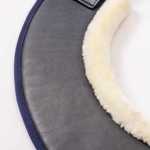 Cascabeles con piel falsa Kavalkade image-3