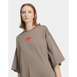 Audi women's T-shirt Formula One Team Elevated Graphic image-3