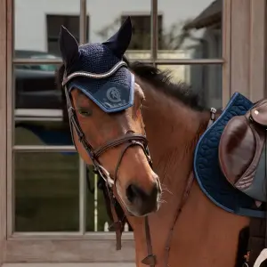 Noise-reducing short fly mask for horses Kentucky Horsewear Wellington Glitter Sparkling image-2