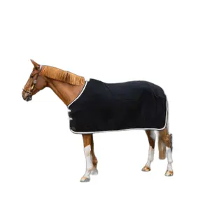 Polar fleece blanket for horse with braided cord Kentucky Horsewear image-1
