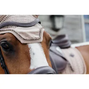 Bonnet Kentucky Wellington Velvet Pearls image-3