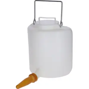 Plastic voederfles voor vee met metalen deksel en handvat Kerbl image-1