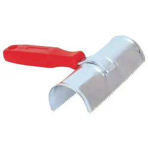 Etrille métallique semi-circulaire 2 rangées Kerbl image-0