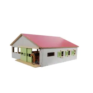 Picadeiro coberto da escola de equitação Kidsglobe