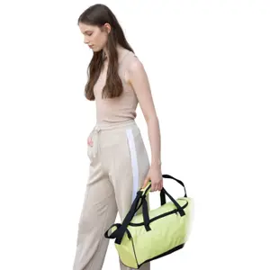 Recycled essential sports bag Kimood image-3
