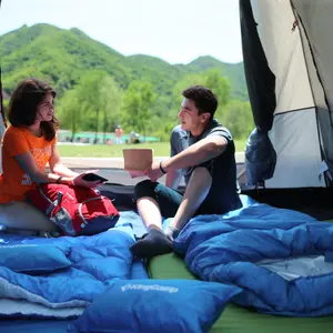 Saco de dormir modelo oasis 300 Kingcamp image-2