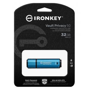 Clé USB 3.2 Kingston Vault Privacy 50 IKVP50 32 Go