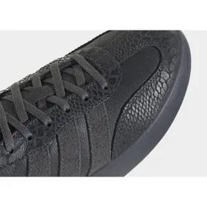 Women's Sneakers adidas Barreda Decode image-5