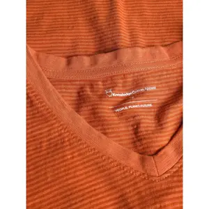 Γυναικείο μπλουζάκι με V λαιμόκοψη KnowledgeCotton Apparel Gots/Vegan image-2