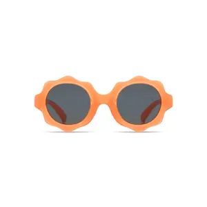 Gafas de sol para niños Komono Sunny Peony Kiss image-1