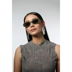 Lunettes de soleil femme Komono Ana Hazel image-4