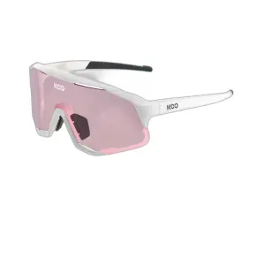 oey00005-971-00-sonnenbrille-koo-supernova-schwarz-l-photochr-fuchsia-971-tu