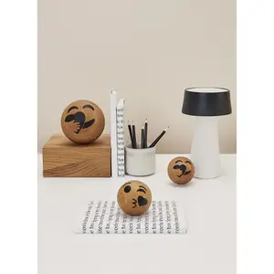 Decorative figurine Spring Copenhagen Kiss Spring Emotions 04 image-1