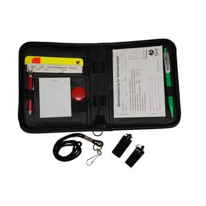 f1370-scheidsrechterset-kuebler-sport-zwart-15x19-cm