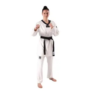 Dobok avec revers Kwon Kyorugi WT approuvée image-1