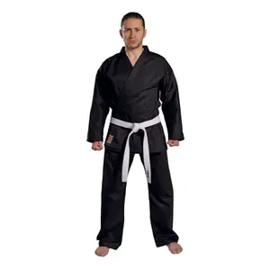 Karate-kimono Kwon Traditional 8 Oz.