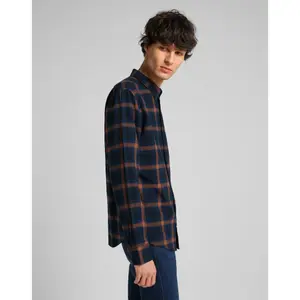 Camisa Lee Button Down image-3