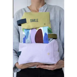 Cube toiletry bag La Cerise sur le Gâteau Smile image-2