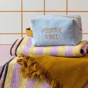Toiletry bag La Cerise sur le Gâteau Positive Vibe image-1